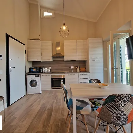 Lella Apartment With Free Parking By Florence Sweet Homes-2